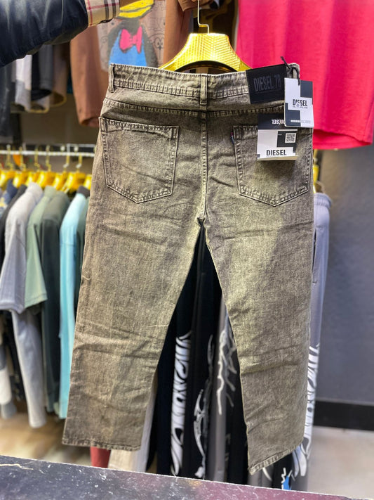 Men’s Dark Grey Acid Wash Straight Fit Denim Jeans